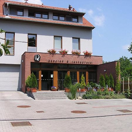 Penzion Ruland Hotel Бърно Екстериор снимка