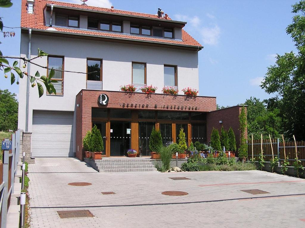 Penzion Ruland Hotel Бърно Екстериор снимка